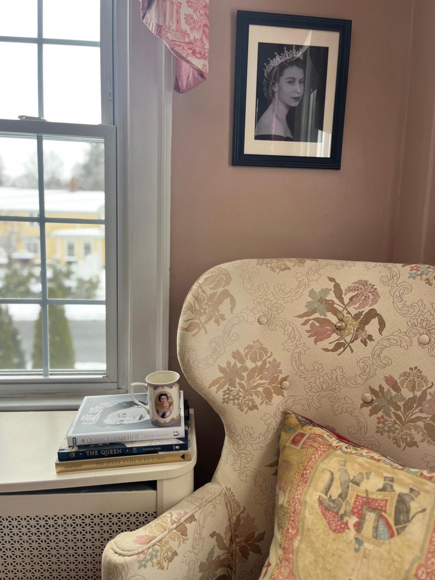 Antique1242 British Bed & Breakfast Енфийлд Екстериор снимка