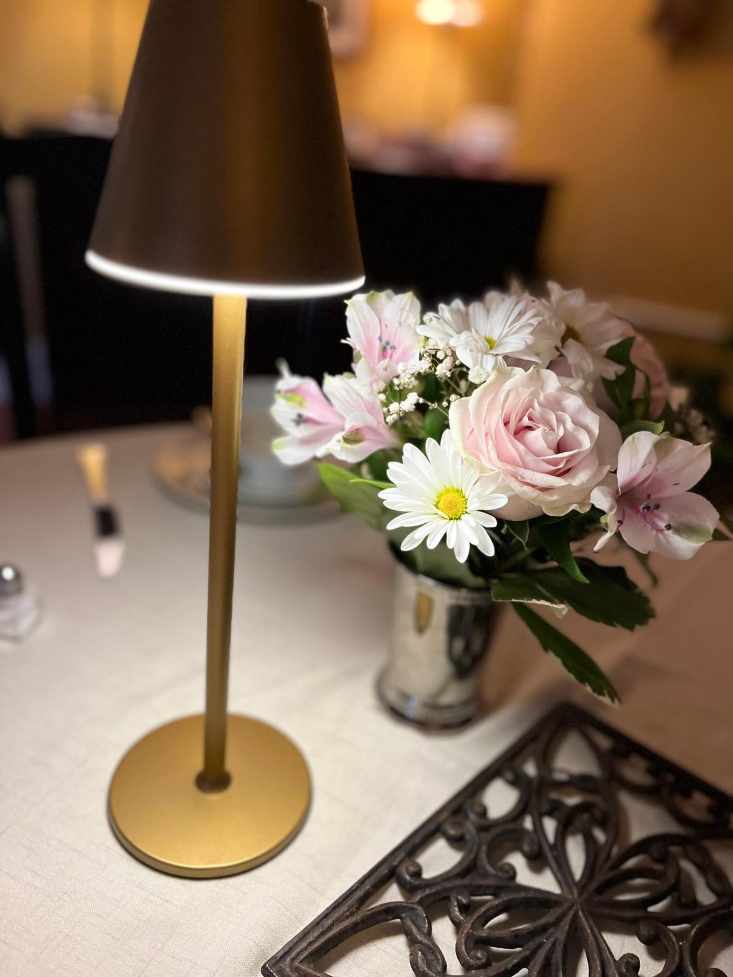 Antique1242 British Bed & Breakfast Енфийлд Екстериор снимка