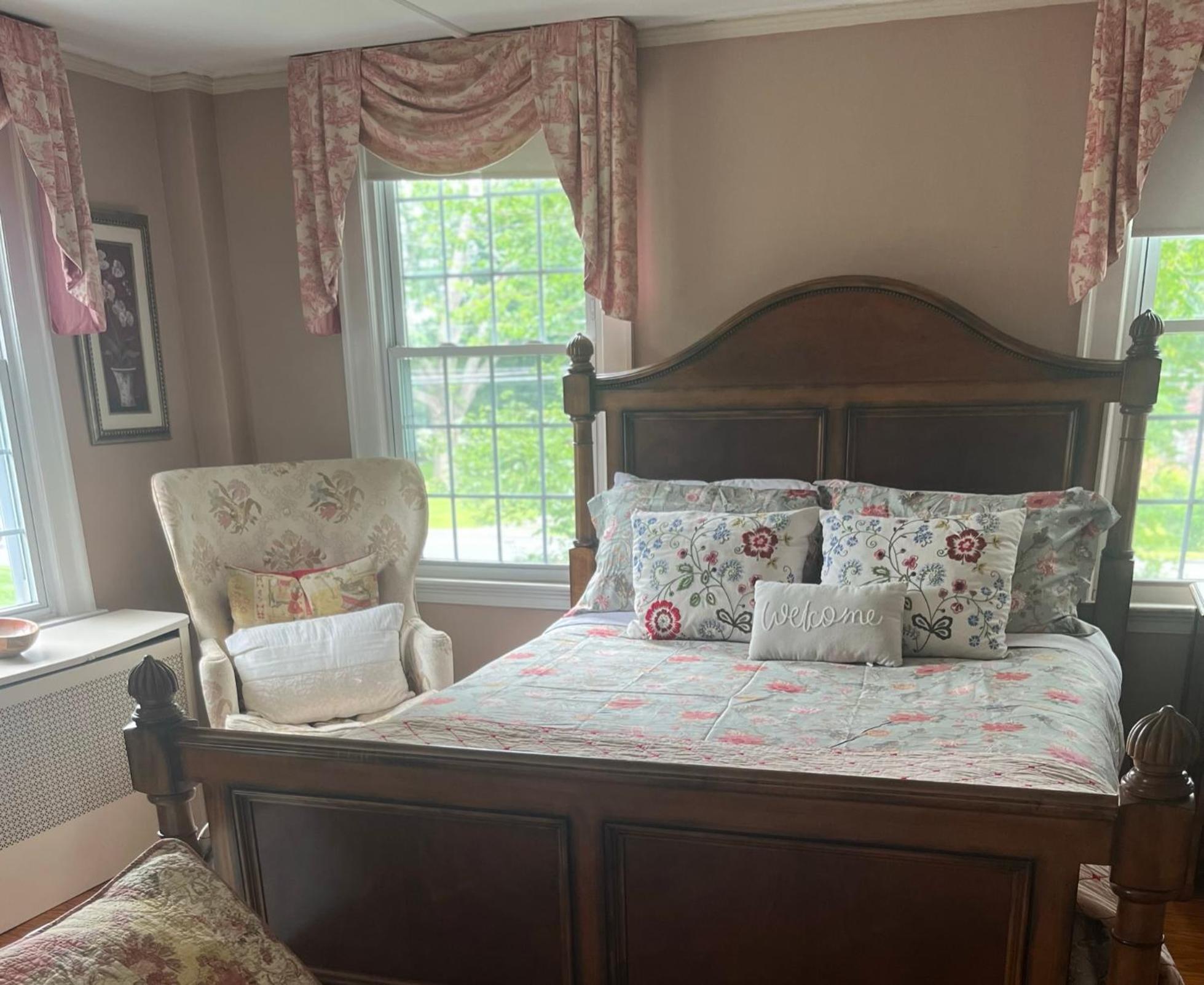 Antique1242 British Bed & Breakfast Енфийлд Екстериор снимка